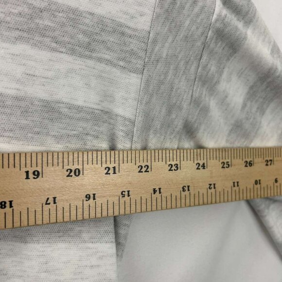 Evereve Women's XL Rayon Blend Pullover Sweater Gray/White Striped Crew Neck - Picture 5 of 13